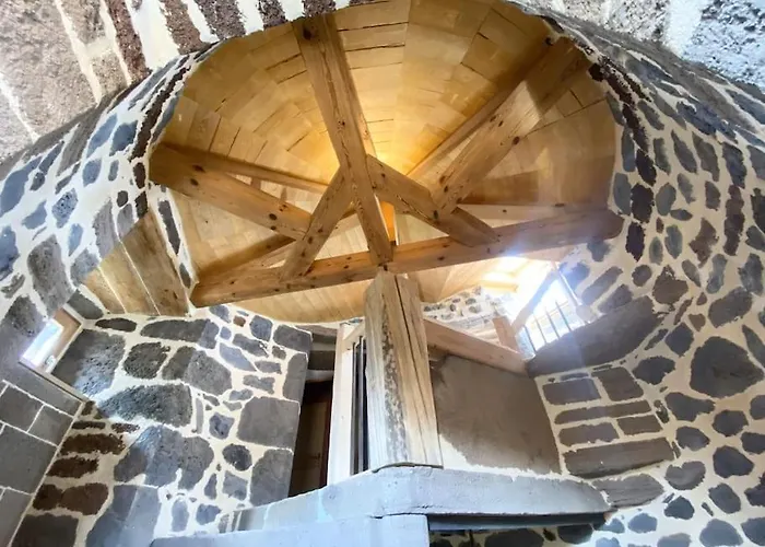 La Maison Forte Du Goutay